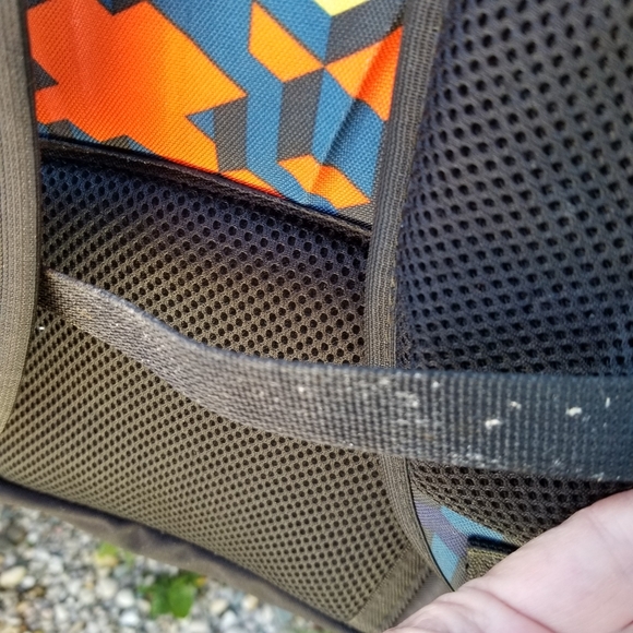 High Sierra Back Suspension Strap Tech Spot Backpack - Picture 15 of 15